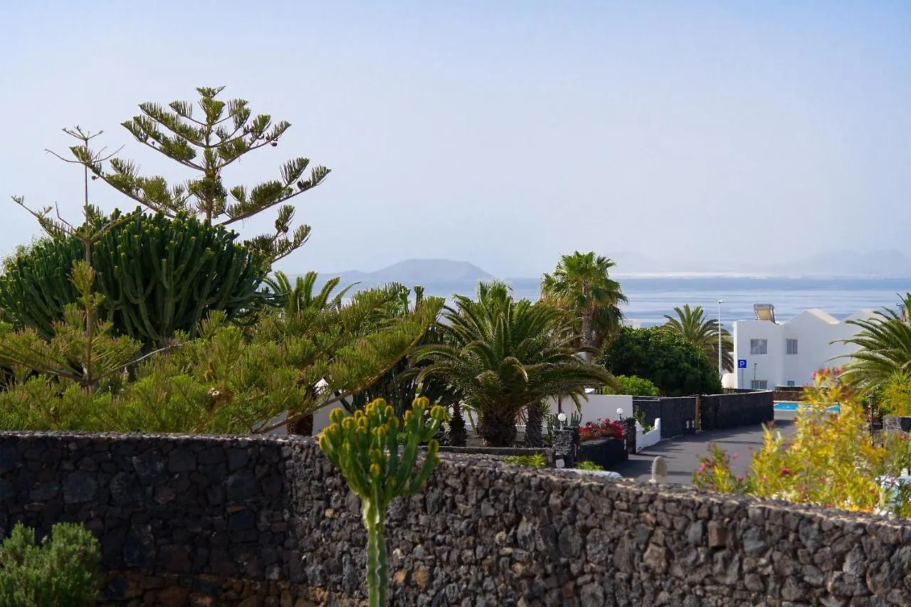 Vista Lobos Entre Volcanes Y Oceano Playa Blanca  Holiday home Playa Blanca (Lanzarote)